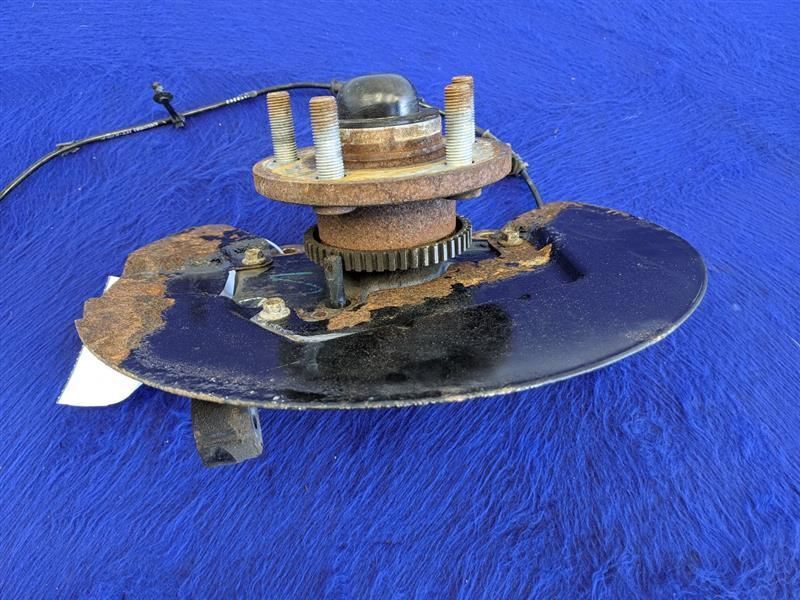 2015-2021 Ford Mustang GT EcoBoost Spindle Knuckle Front Passenger RH OEM - The Parts Farm