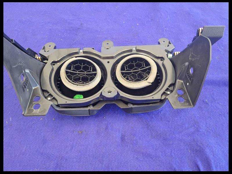 2016-2017 Chevrolet Camaro SS Temperature Control Dual Zone Opt CJ2 ID 84078980 - The Parts Farm
