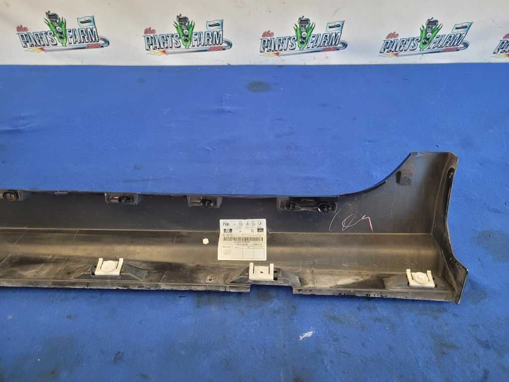 2014-2017 Chevrolet SS 6.2 Sedan Passenger Lower Rocker Panel Molding Black 2602 - The Parts Farm