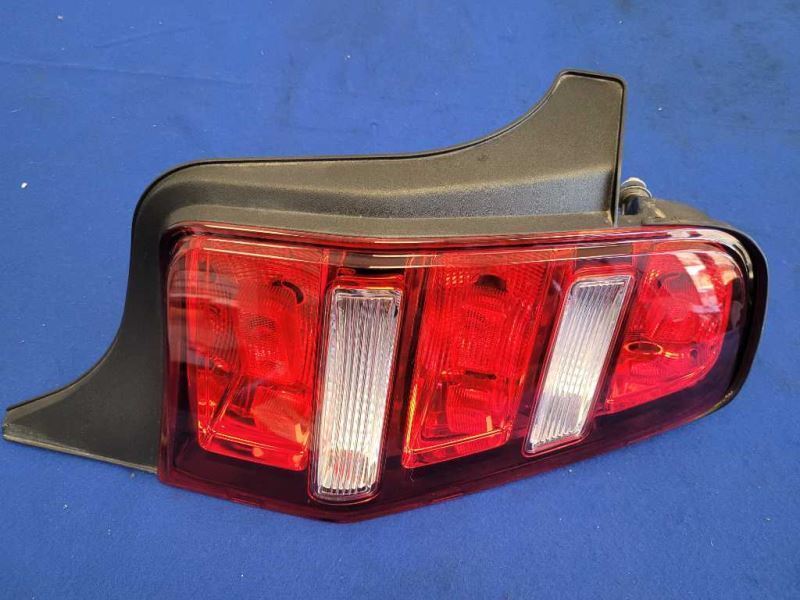 2010-2012 Ford Mustang GT Passenger RH Tail Light Lamp Brake Lens Red 2470 - The Parts Farm