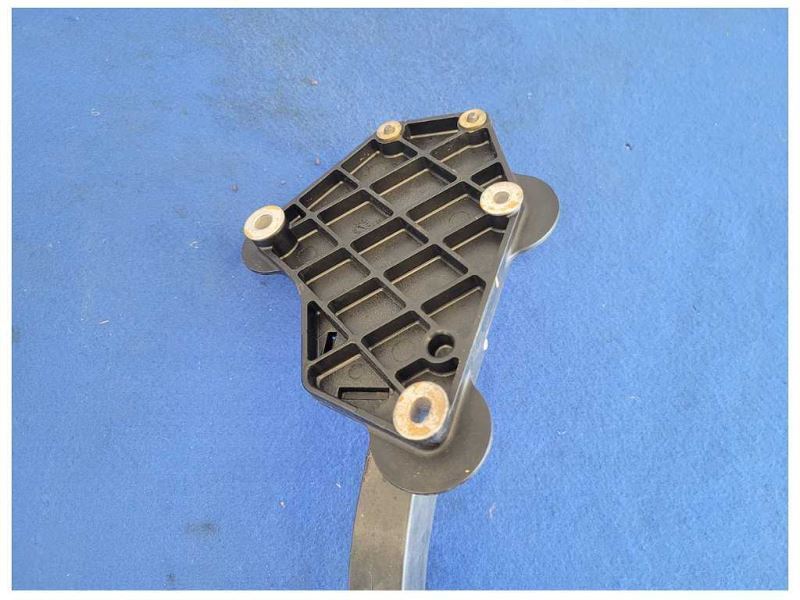 2005-2009 Ford Mustang GT 4.6L Gas Fuel Throttle Drive By Wire Pedal Box 2542 - The Parts Farm
