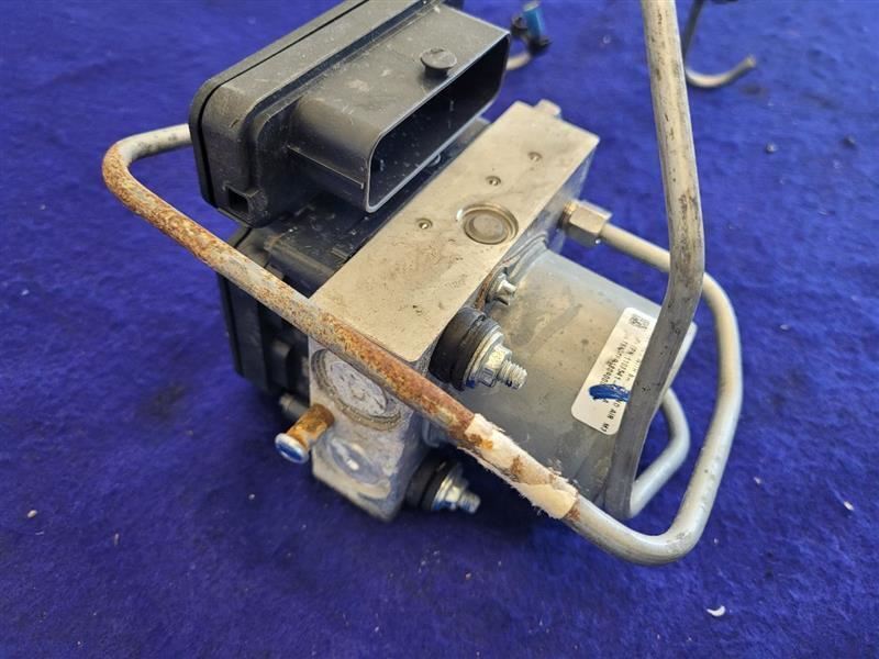 2017 2018 2019 2020 Tesla Model 3 Long Range Anti Lock Brake ABS Module - The Parts Farm