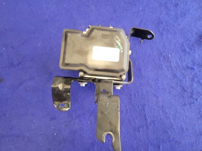 2011-2014 Ford Mustang GT 5.0L ABS Anti-Lock Brake Pump A/T System 2396 - The Parts Farm