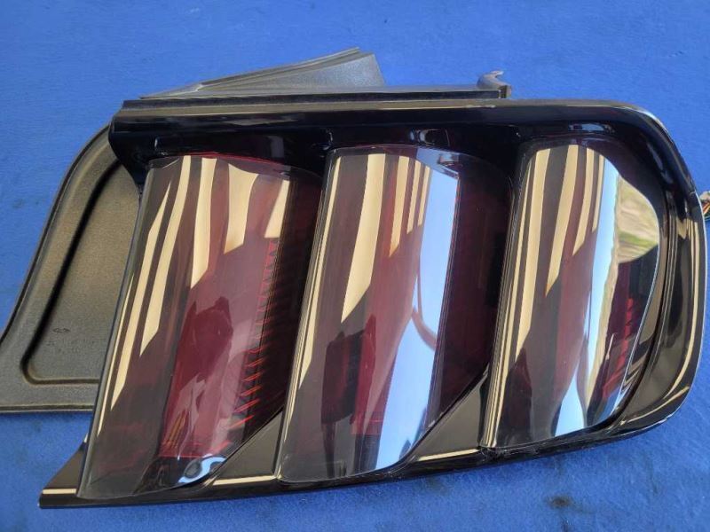 2015-2017 Ford Mustang GT Passenger RH Tinted Taillight Lamp Brake Lens 2632 - The Parts Farm