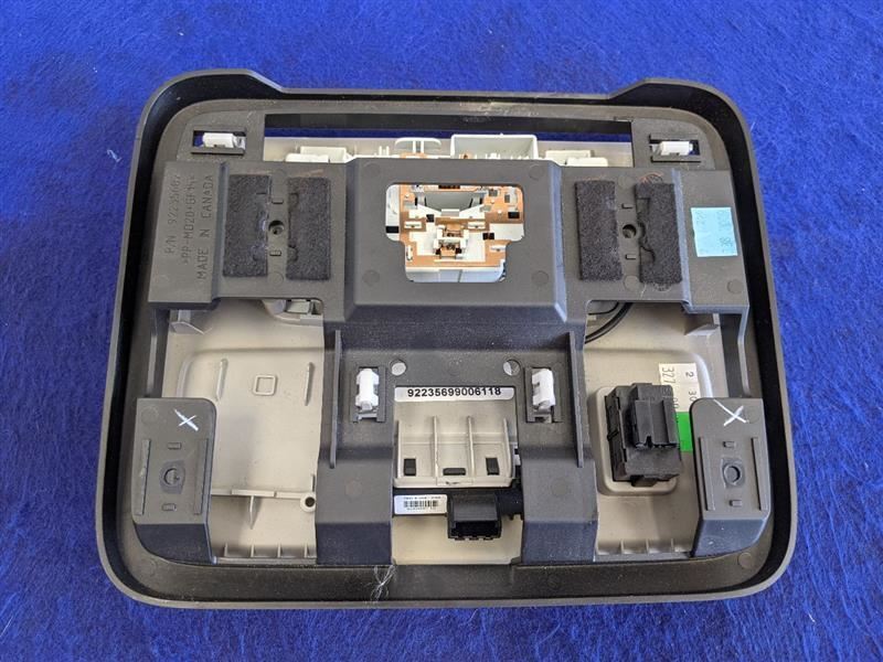 2010-2015 Chevrolet Camaro SS Coupe Roof Console With Sunroof Overhead Buttons - The Parts Farm