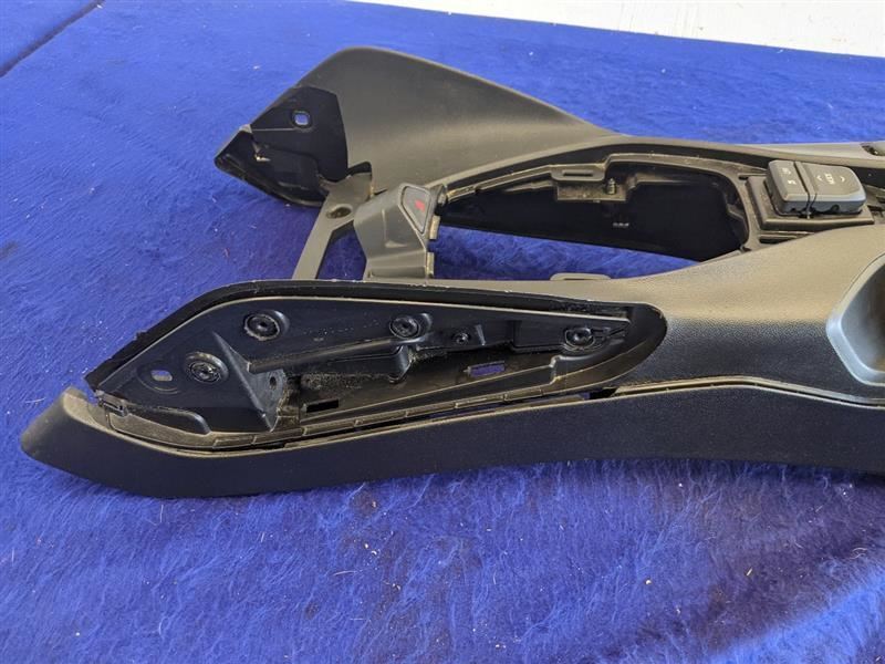 2016-2018 Chevrolet Camaro SS Center Console Front Floor Leather Lid - The Parts Farm