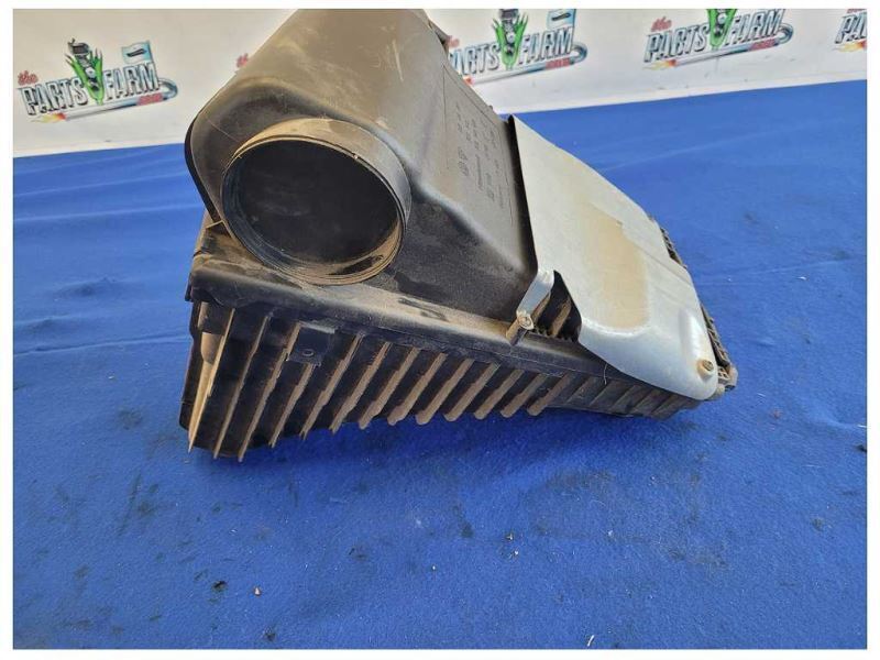 2004-2006 Porsche Cayenne Turbo 4.5L Cold Air Box Lid Cover Front 2137 - The Parts Farm