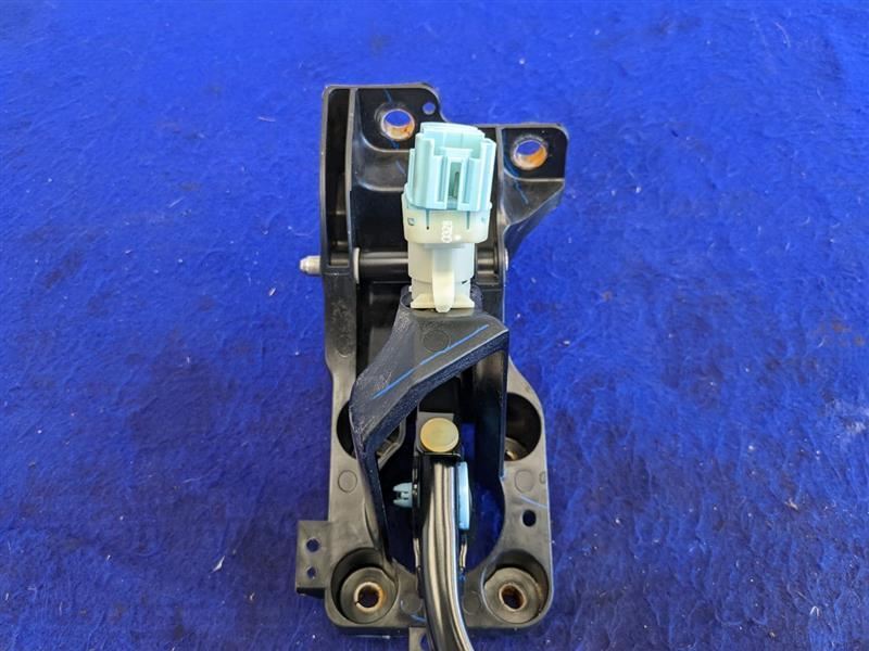 2018-2023 Ford Mustang GT S550 Automatic Pedal Box Brake Pad Cage As - The Parts Farm