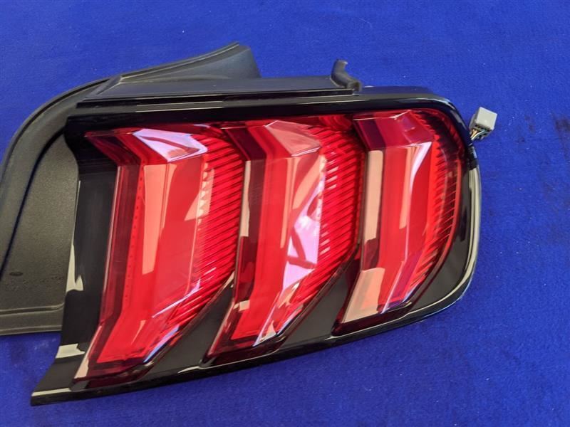 2018-2023 Ford Mustang GT S550 Passenger Rear Taillight Lens Lamp 2029 - The Parts Farm