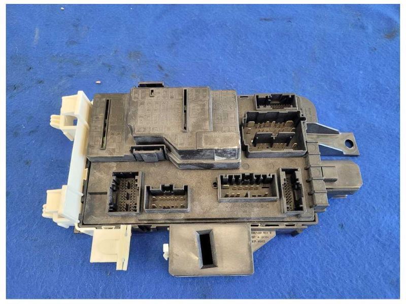 2013 Ford Mustang GT 5.0L S197 Body Control Module BCM Wire Plug 2563 - The Parts Farm