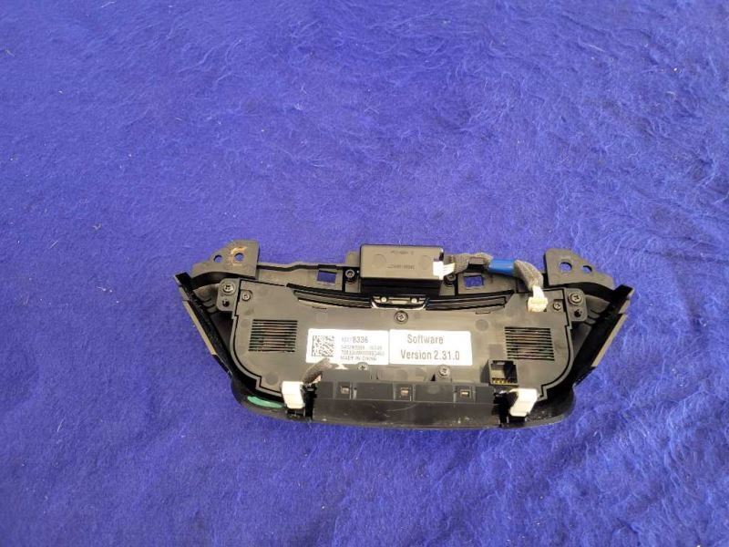 2016-2017 Chevrolet SS 6.2L Sedan HVAC Temperature Control 92278336 Front 2372 - The Parts Farm