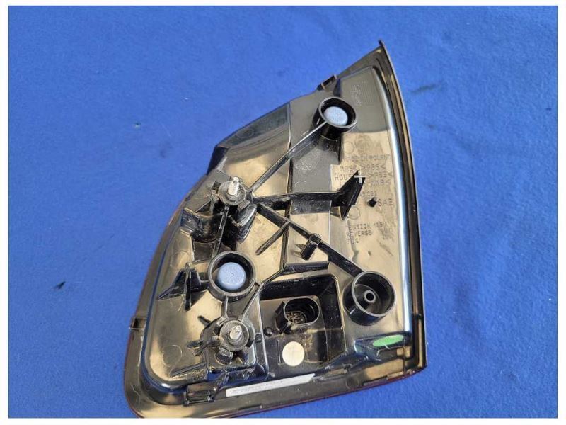 2011-2014 Porsche Cayenne Driver Left Rear Back Taillight Brake Red Lamp Light - The Parts Farm
