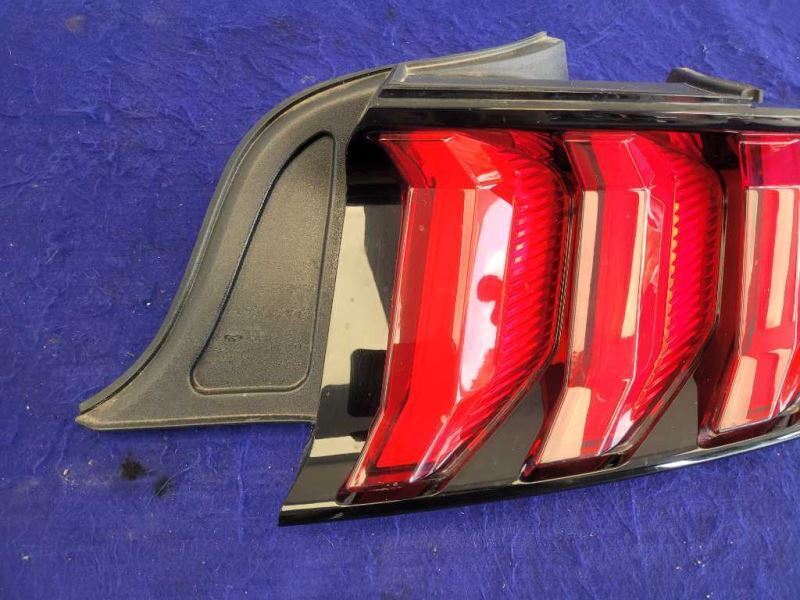 2018-2023 Ford Mustang GT S550 Passenger Right Taillight Lamp Brake Lens 2342 - The Parts Farm