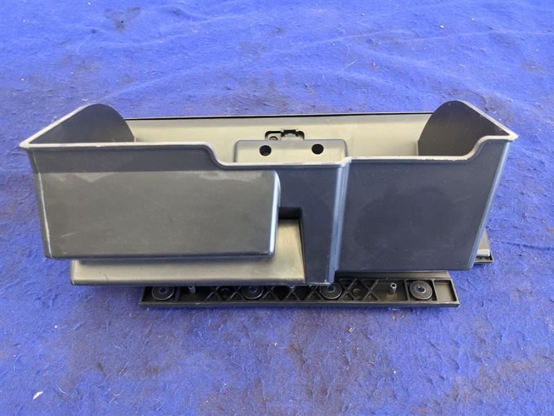 2011-2014 Ford Mustang GT 5.0L Glove Box Passenger Dashboard Panel Latch OEM - The Parts Farm