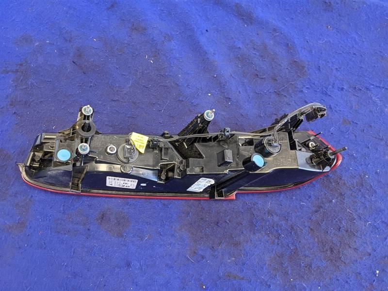 2016-2018 Chevrolet Camaro LS LT SS Passenger Taillight Lamp Lens New Take Off - The Parts Farm