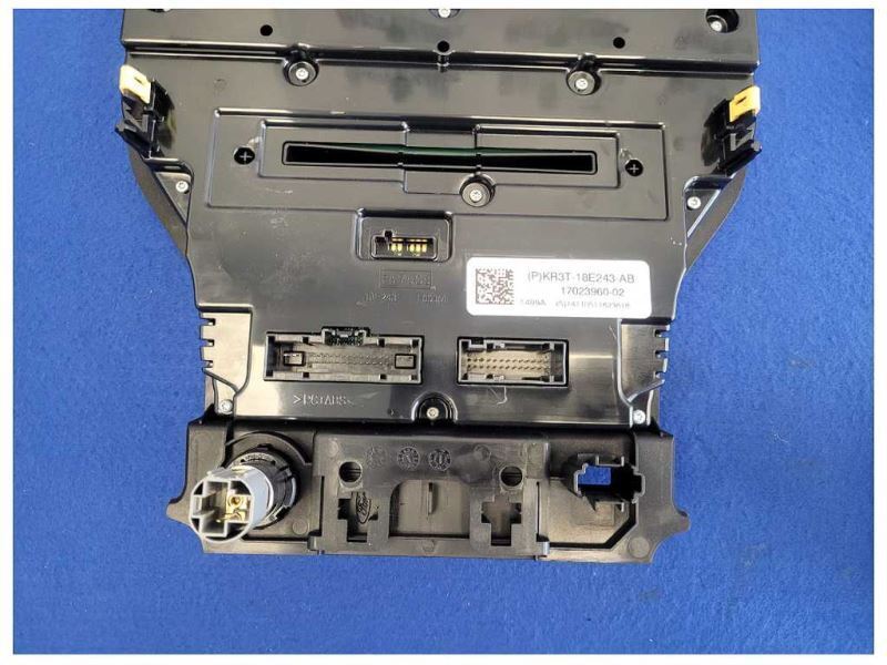2019 Ford Mustang GT S550 Audio Receiver Information Screen Radio AM FM 2577 - The Parts Farm