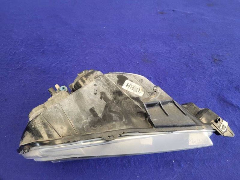 2010-2012 Ford Mustang GT Passenger Right Headlight Lamp Lens Front Broke Tab - The Parts Farm