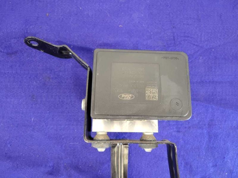2015-2020 Ford Mustang GT350 Shelby Anti-Lock Brake Module Control Pump - The Parts Farm