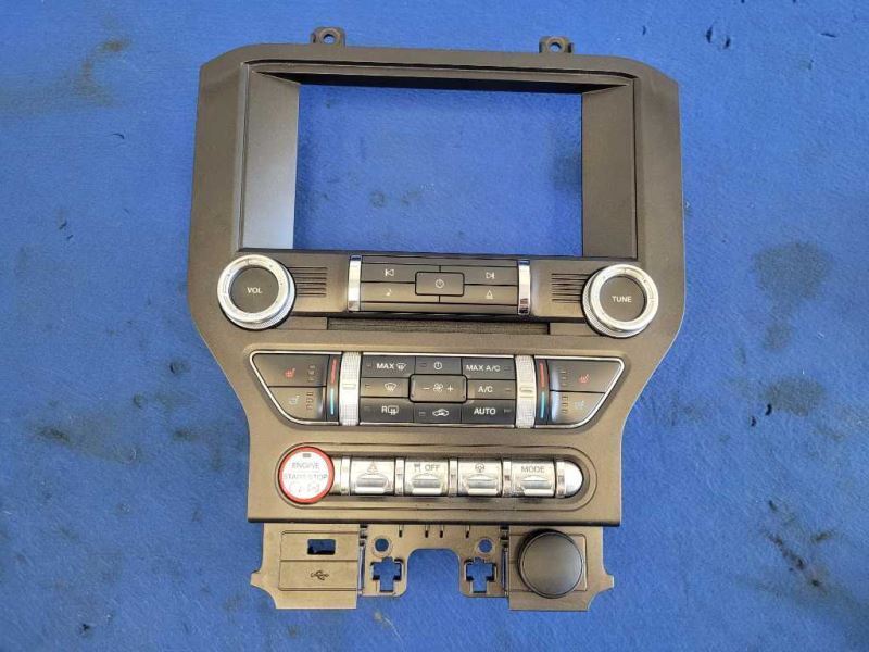 2017 Ford Mustang GT S550 Sync 2 Receiver Non Nav CD Slot Heat Cool Seats 2632 - The Parts Farm