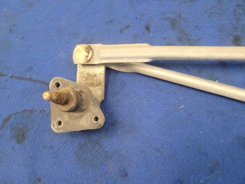 2003-2006 Chevrolet SSR Pickup Truck Windshield Wiper Motor Linkage 2426 - The Parts Farm