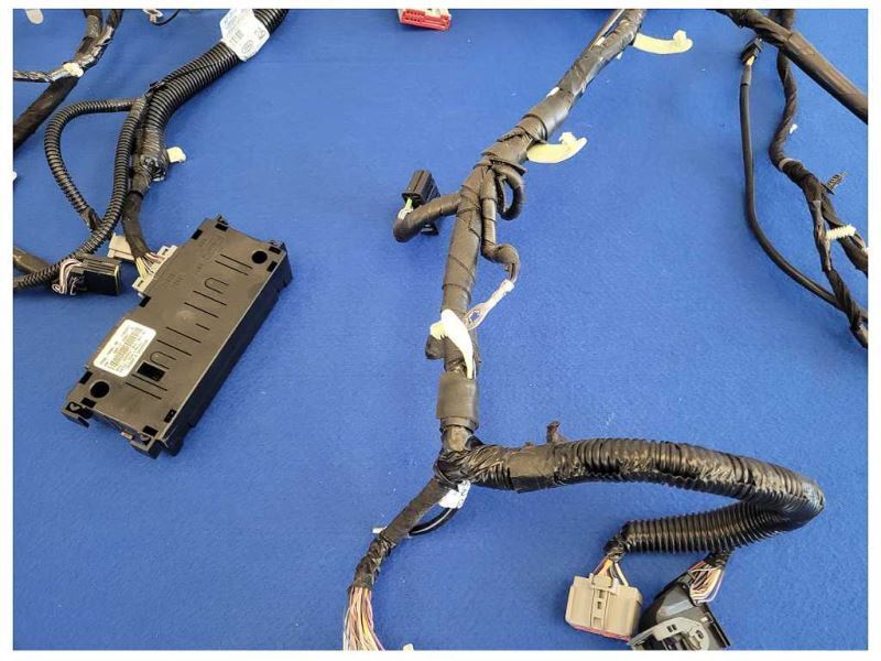 2012-2013 Ford Mustang Boss 302 Coupe Dash Harness Wire Harness Plug M/T 2599 - The Parts Farm