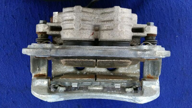 2011-2014 FORD MUSTANG GT FRONT DRIVER LEFT BRAKE CALIPER FRONT CALIFORNIA SP 20 - The Parts Farm