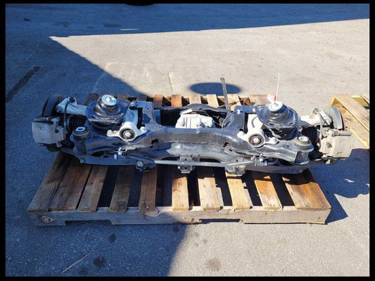 2014-2017 Chevrolet Caprice 6.0L Sedan Rear End Carrier Axle Gear 4.10 GW8