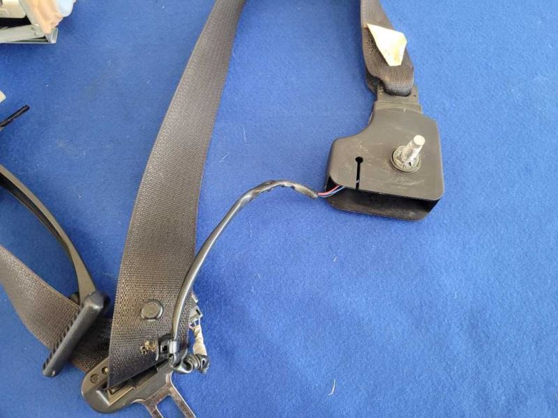 2011-2014 Ford Mustang GT Passenger Front Coupe Seat Belt Retractor 2568 - The Parts Farm