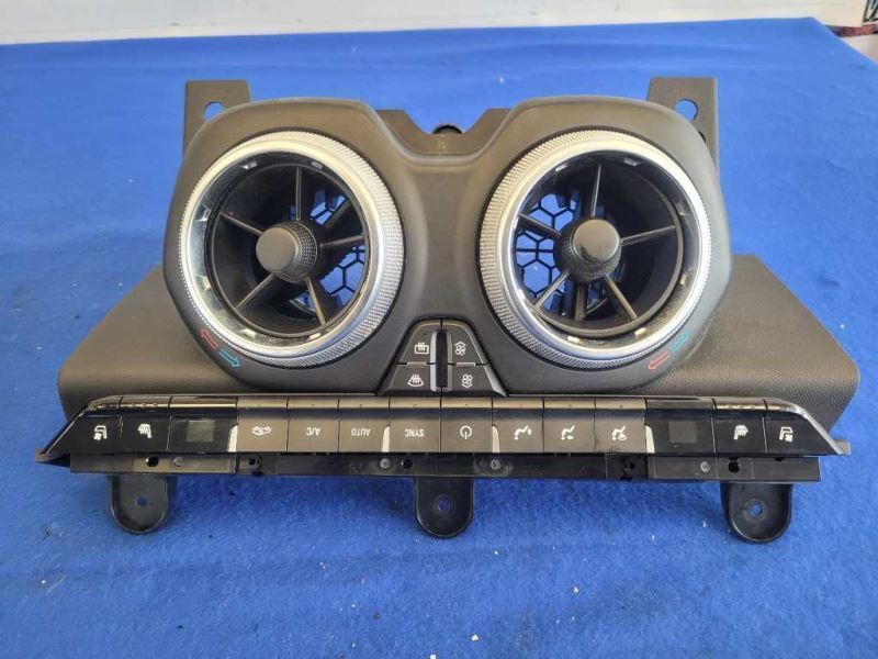 2018-2020 Chevrolet Camaro SS 6.2L Temperature Control Dual Zone CJ2 HVAC 2259 - The Parts Farm