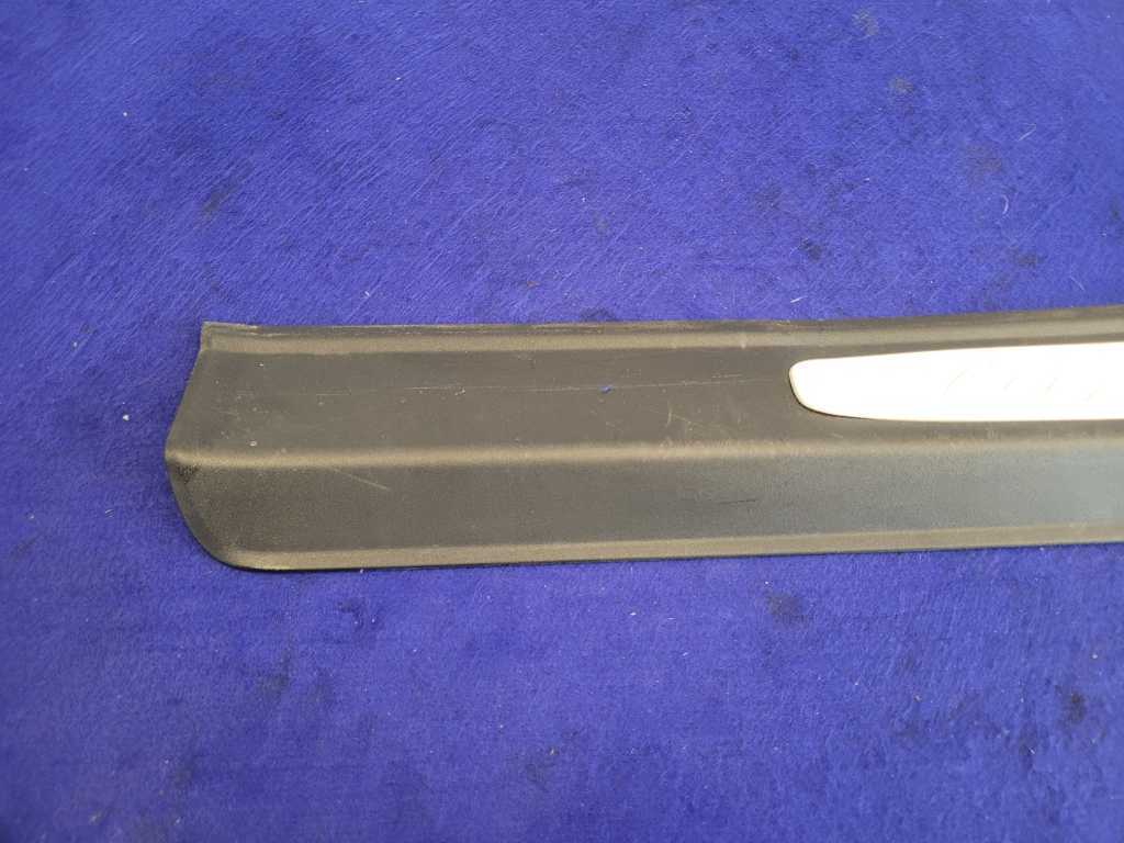 2017 Porsche 911 Turbo 991 Driver Left Door Sill Scuff Plate Side 2421 - The Parts Farm