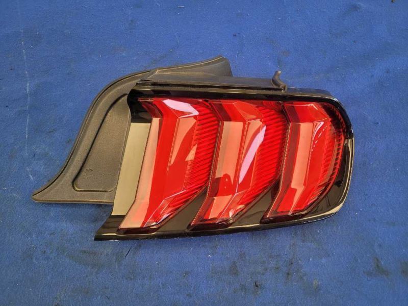 2018-2023 Ford Mustang GT S550 Passenger Right Taillight Lamp Brake Lens 2185 - The Parts Farm