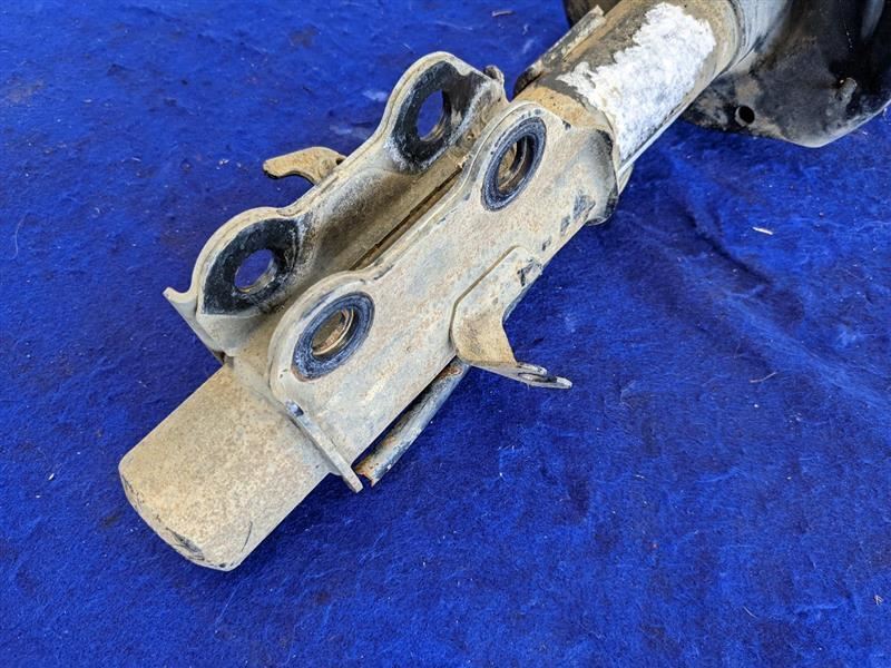 2010-2011 Chevrolet Camaro SS Passenger Right Strut Front Spring Suspension - The Parts Farm