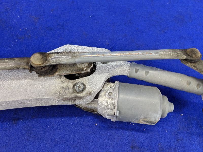 2008-2015 Cadilliac CTS-V Windshield Wiper Motor Coupe Linkage - The Parts Farm