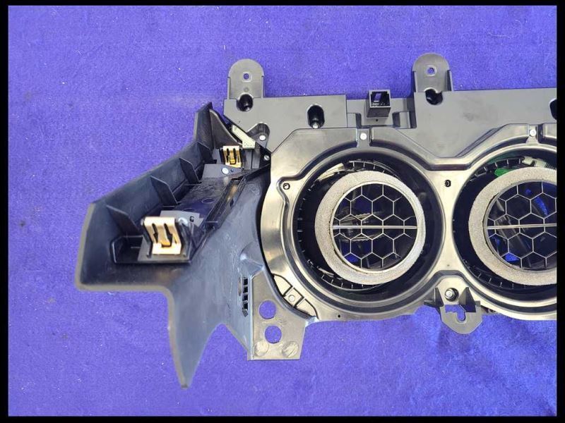 2016-2017 Chevrolet Camaro SS Temperature Control Dual Zone Opt CJ2 ID 84078980 - The Parts Farm