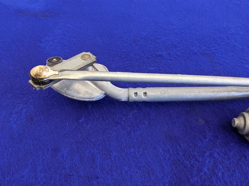 2008-2021 Dodge Challenger SRT8 SXT GT SE Windshield Wiper Motor Linkage - The Parts Farm
