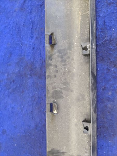 2005-2009 Ford Mustang GT Passenger Right RH Rocker Panel Moulding NEW TAKE OFF - The Parts Farm