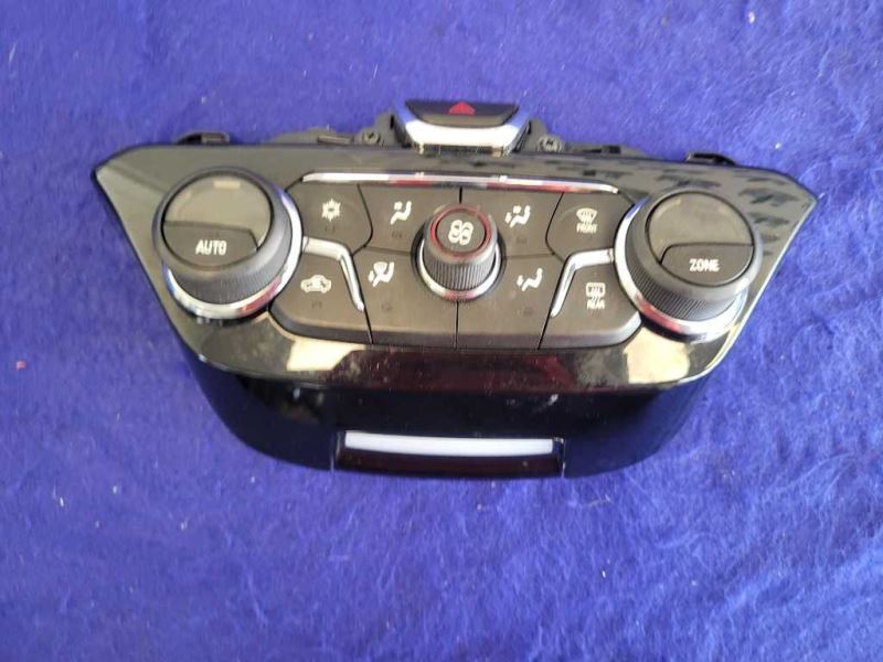 2016-2017 Chevrolet SS 6.2L Sedan HVAC Temperature Control 92278336 Front 2372 - The Parts Farm