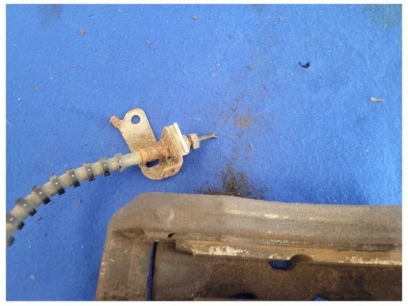 2015-2017 Ford F150 4x4 Pickup Truck Driver Left Caliper Front Brake Hose 2576 - The Parts Farm