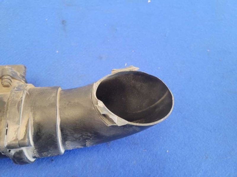 2003-2006 Porsche Cayenne Turbo 4.5L Mass Air Meter Cold Air Intake 2137 - The Parts Farm