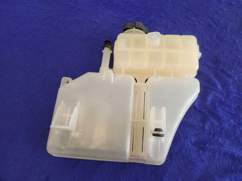 2016-2018 Chevrolet Camaro SS 6.2L Coolant Fluid Reservoir Cooling 2344 - The Parts Farm