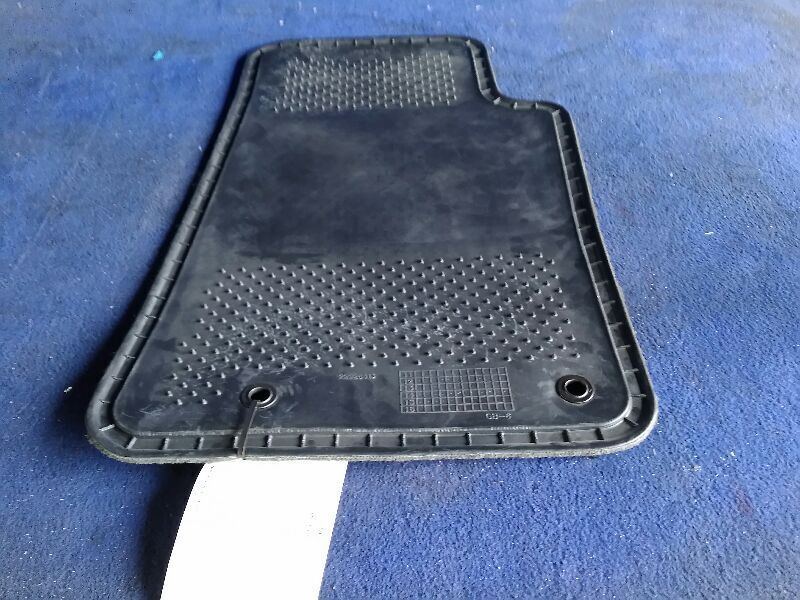 2010-2015 CAMARO SS LT ZLE RS FRONT CARPET FLOOR MAT DRIVER PASSENGER OEM - The Parts Farm