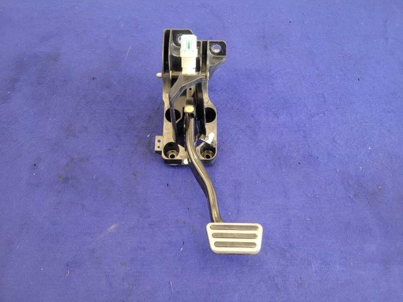2015-2017 Ford Mustang GT S550 Pedal Box Cage Brake Automatic 2389 - The Parts Farm
