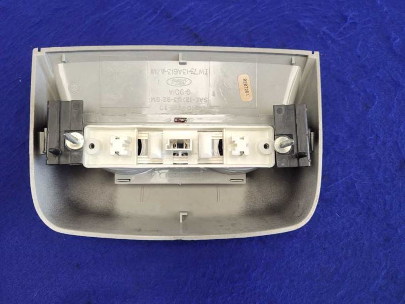 2003-2004 Mercury Marauder 4.6L 4v Rear Back Brake Light Third Upper 820 - The Parts Farm