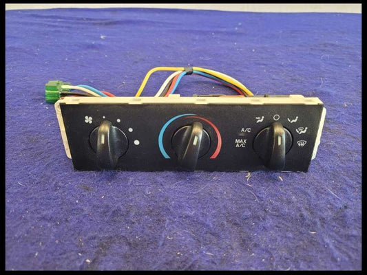 2003-2004 Ford Mustang Cobra SVT DOHC 4.6L HVAC Temperature Temp Control AC Cool - The Parts Farm