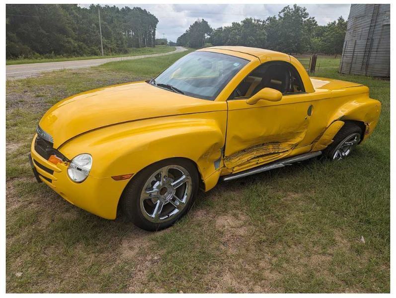 2004 Chevrolet SSR Pickup Truck Audio Radio Stereo Receiver AM FM 2426 - The Parts Farm