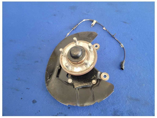 2015-2017 Ford Mustang GT S550 Driver LH Front Spindle Knuckle Hub 2586 - The Parts Farm