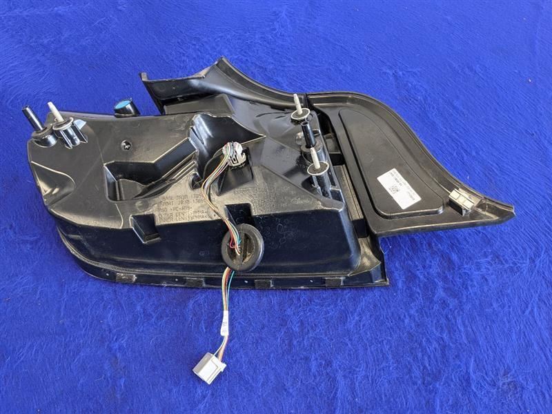 2018.2021 Ford Mustang GT S550 Passenger Right RH Tail Light Lamp Brake - The Parts Farm