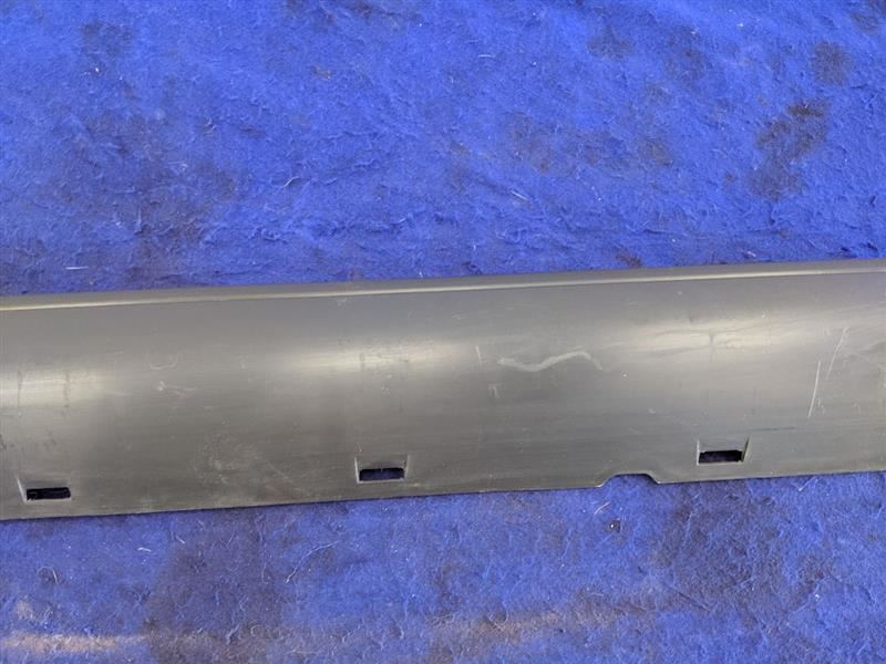 2005-2009 Ford Mustang GT Passenger Right RH Rocker Panel Moulding NEW TAKE OFF - The Parts Farm