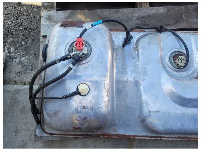 1996-1997 Ford Mustang Cobra Fuel Gas Tank Pump Sending Level Gasoline 2402 - The Parts Farm