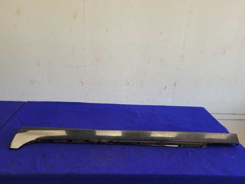 2014-2017 Chevrolet SS 6.2L Sedan Driver Left Lower Rocker Panel Molding Black - The Parts Farm
